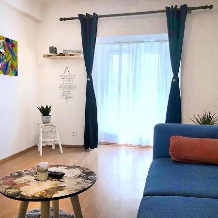 1Br Apartment On The Most Beautiful Street In Ljubljana Center Экстерьер фото